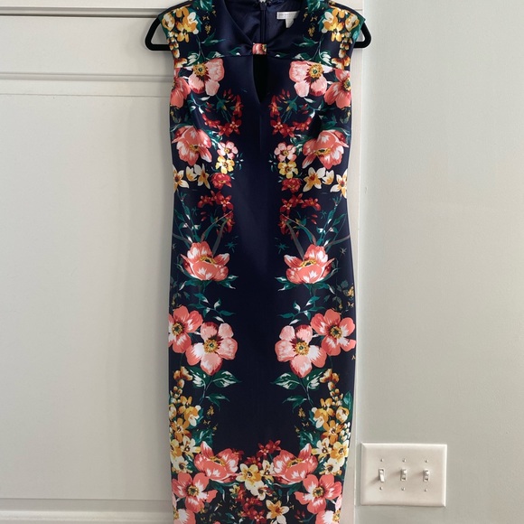 NY & Co navy, floral dress - Picture 2 of 4